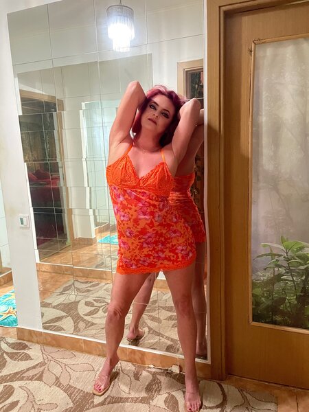 Doamna sexy, poze reale 100%,